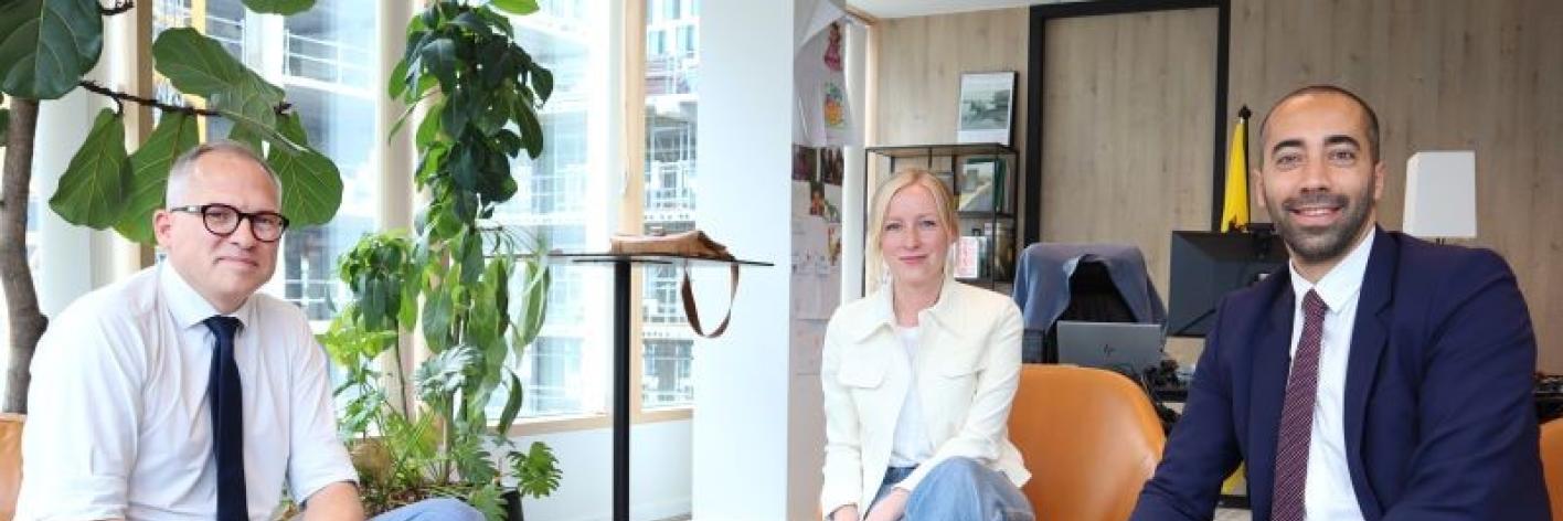 Formateur Matthias Diependaele samen met Melissa Depraetere en Sammy Mahdi